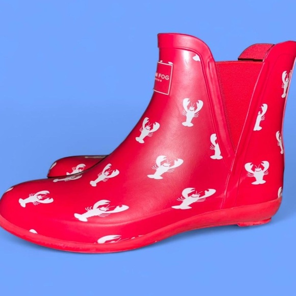 London Fog Red Lobster Pattern Rain Boots - Picture 3 of 7